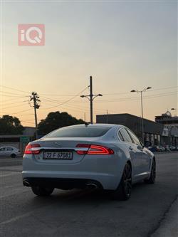 جاكوار XF